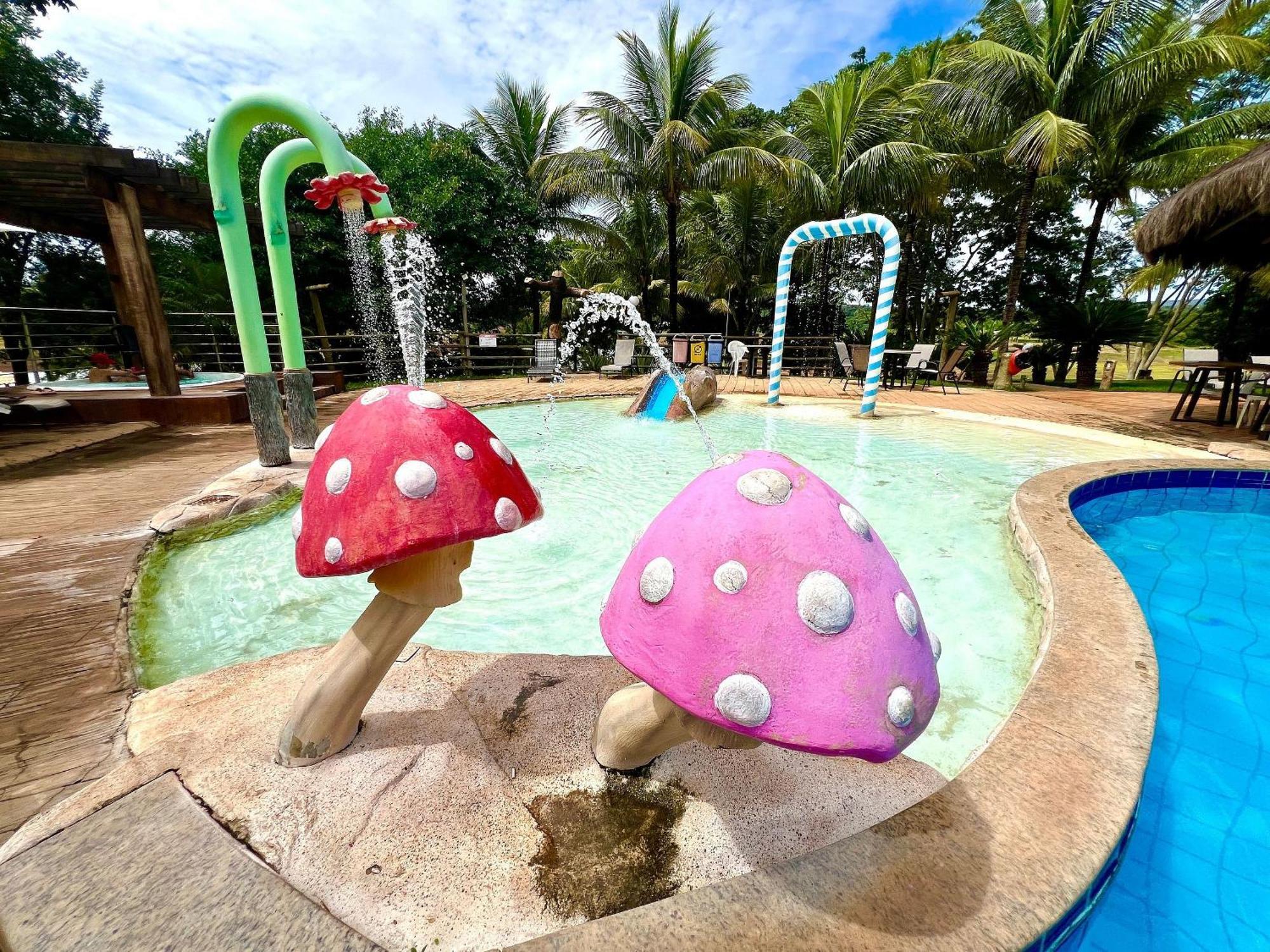 Pontal Do Lago Apartamentos Para Temporada Caldas Novas Exterior photo